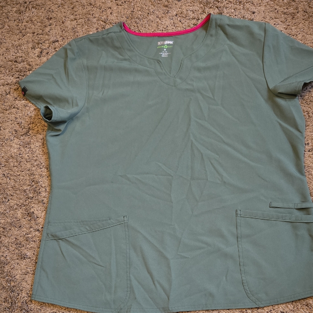 Scrubstar Green and Pink Short Sleeve Relaxed T-Shirt